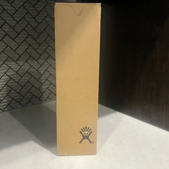 Hydro Flask Forest Green Bottle - Picture 3 of 5